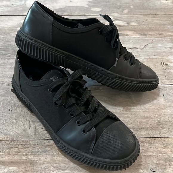 Prada Authentic Black Leather Men Sz 8 Lace Ho Sneakers - Picture 1 of 13